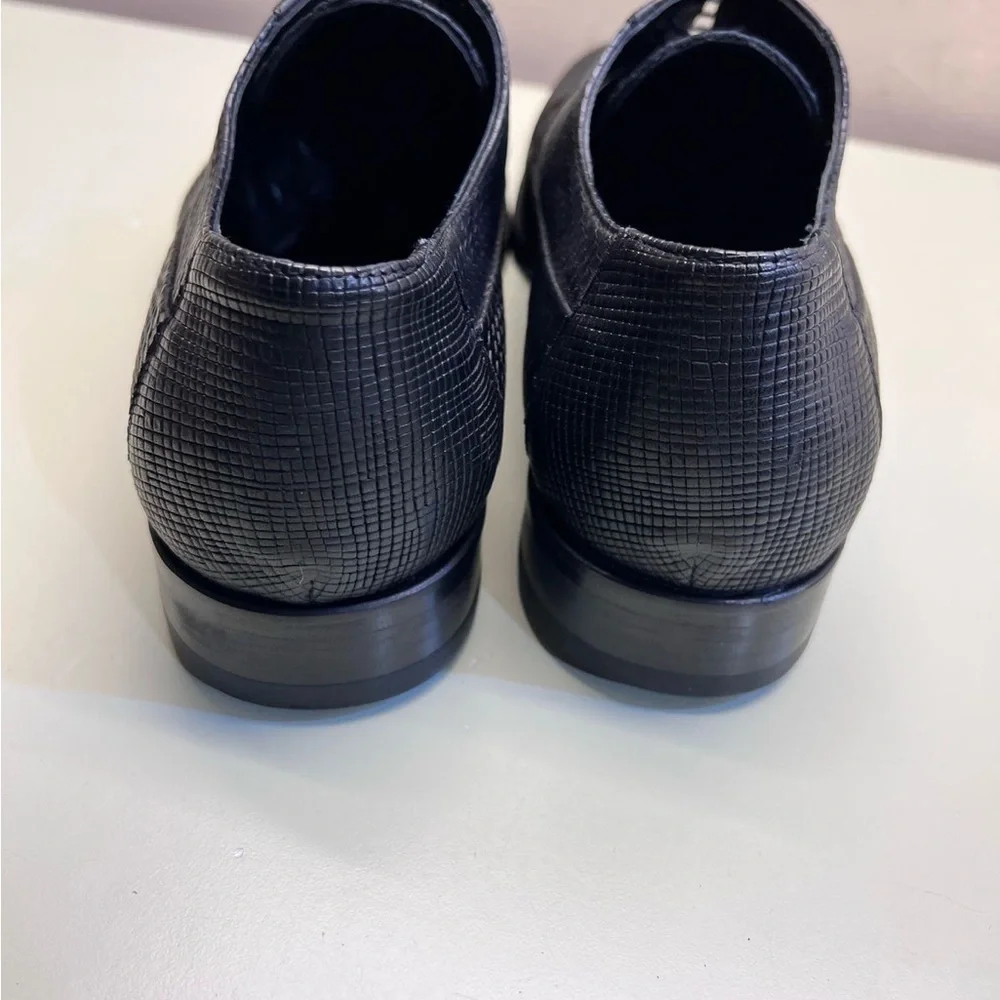 Men's Black Textured Dress Shoes